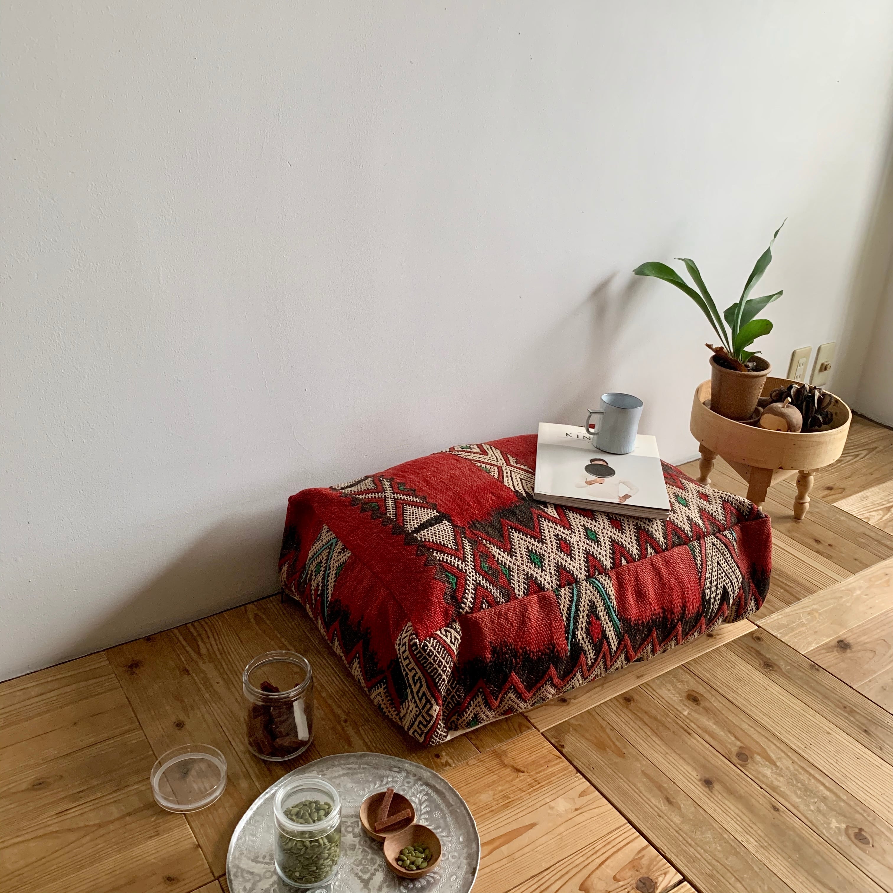 モロッコ　プフ①　オットマン　ペットベッド　キリム　ビンテージ モロッコ プフ① オットマン ペットベッド キリム ビンテ