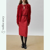 赤の記憶をまとう軌跡：フラワーシャツワンピース《XU0267》