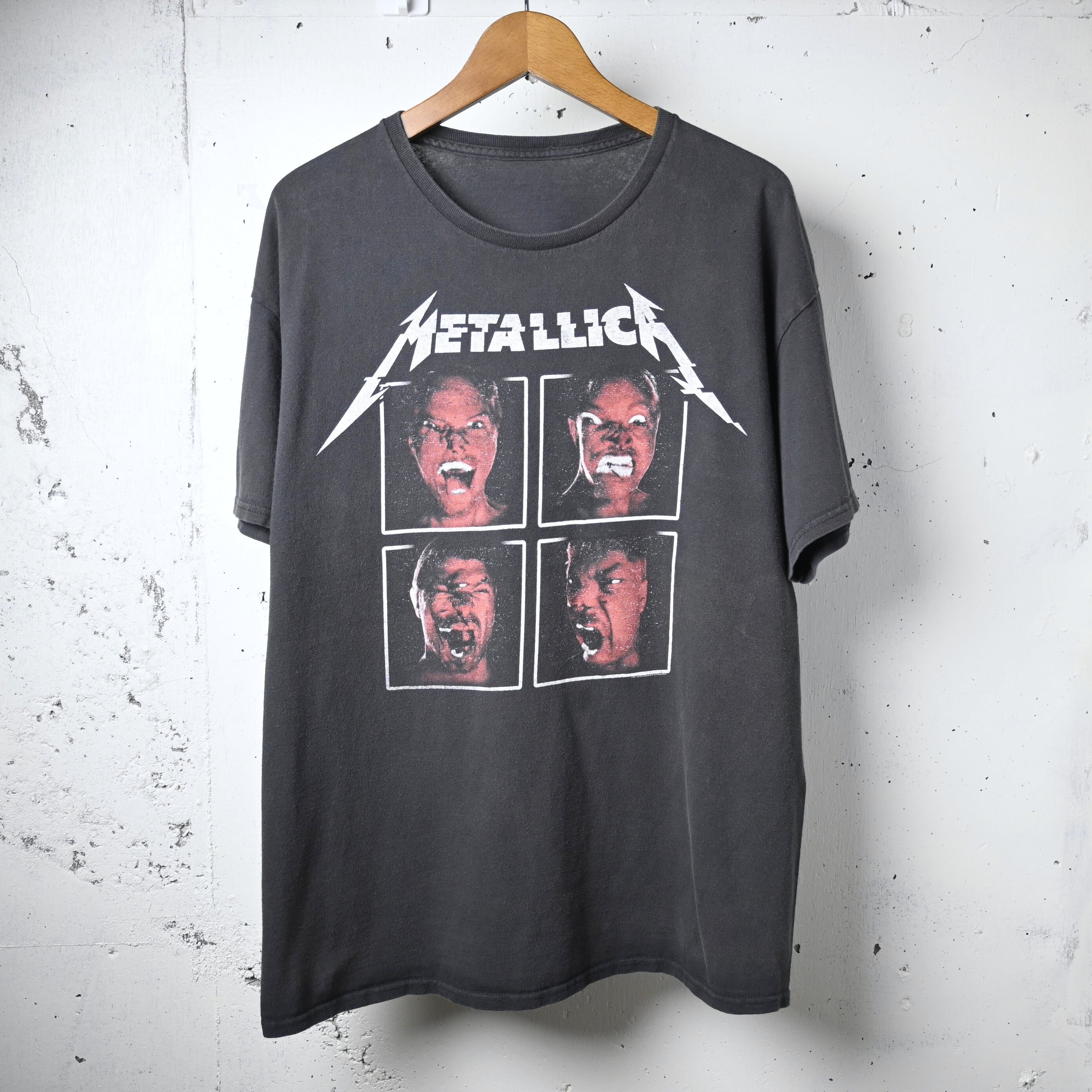 about XL ] METALLICA 2018-2019 World Wired Tour Print T-shirt