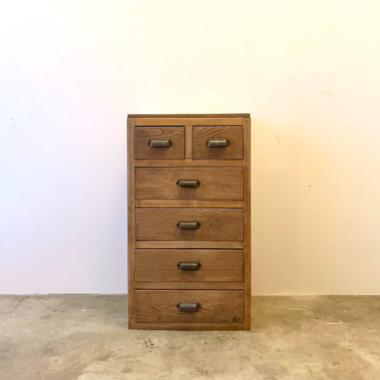 引き出し6杯　古家具