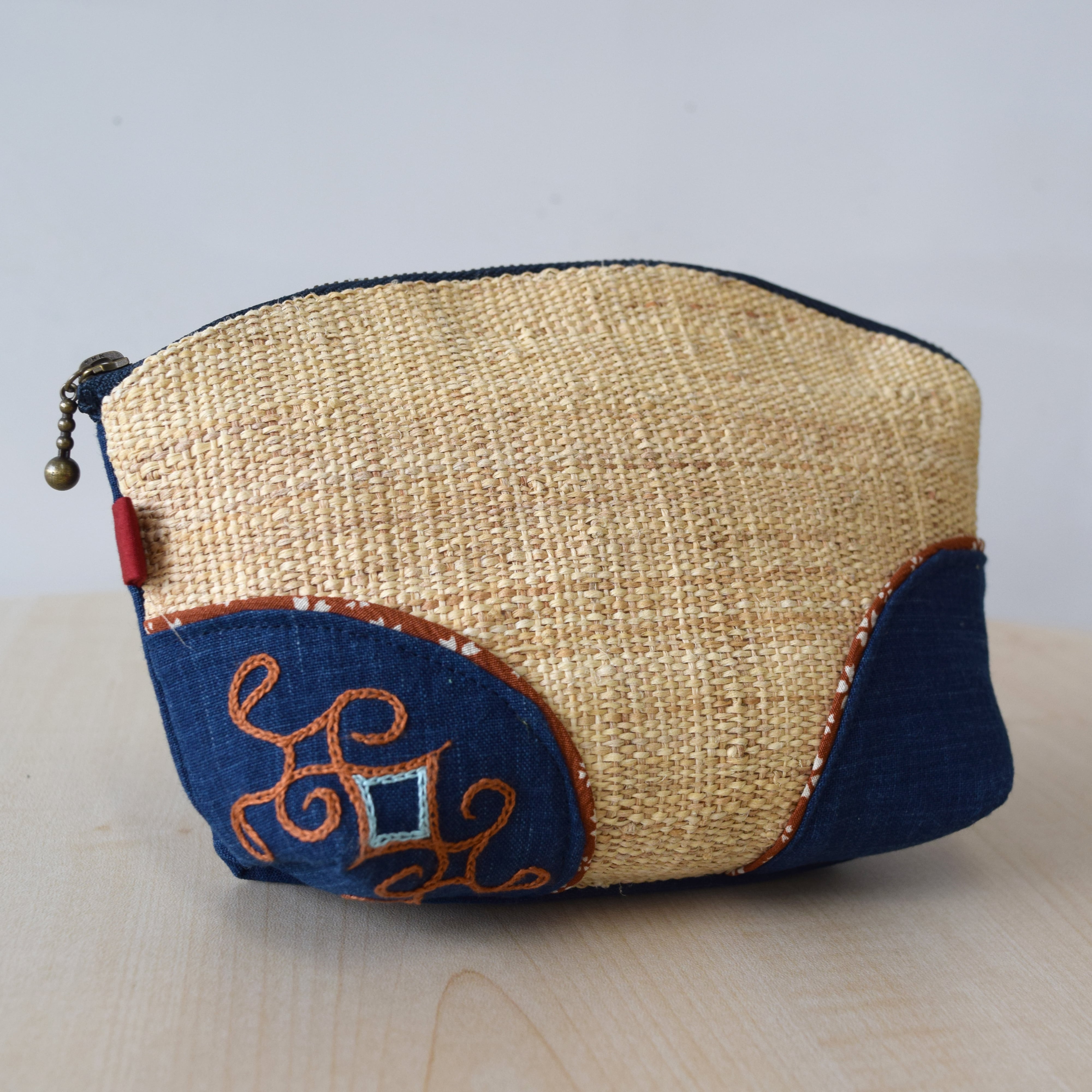 アットゥシ織ポーチ（大） attus pouch(L) 【さっぽろアイヌクラフト