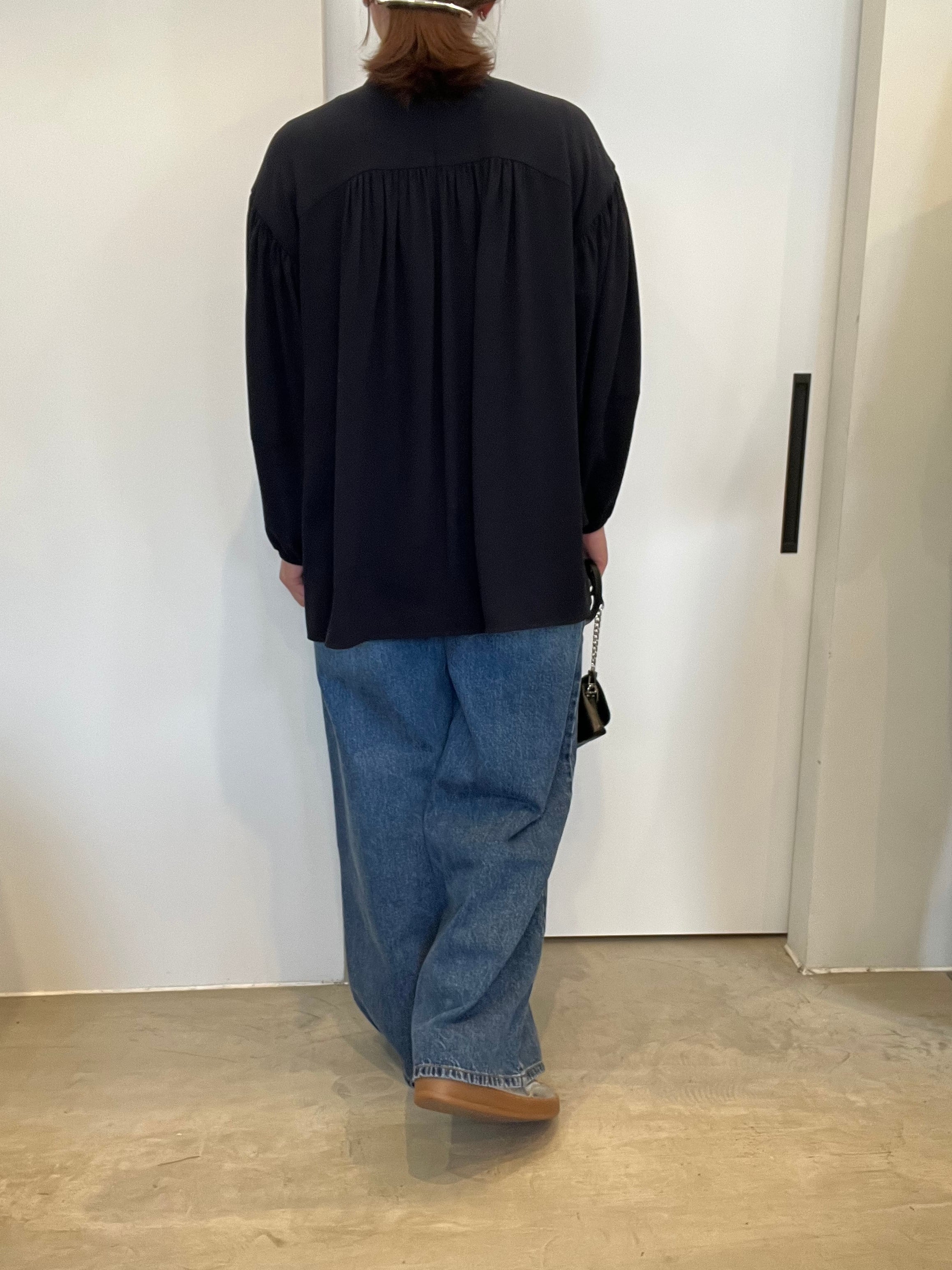 【PASSIONE】ギャザードロップショルダーブラウス 516910