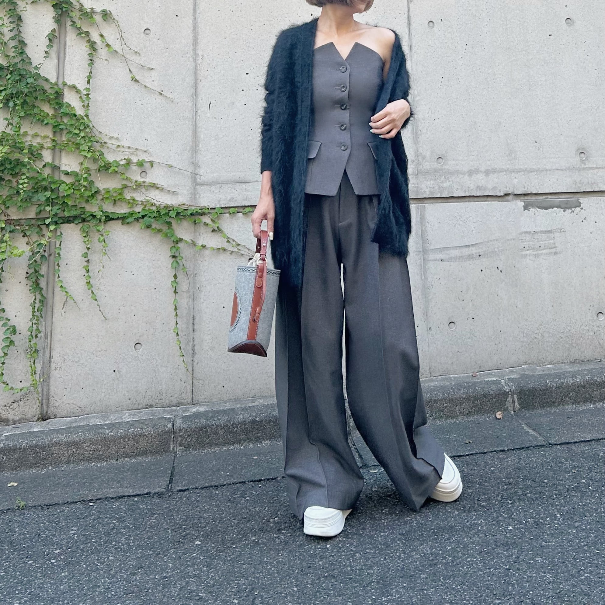 フロントボタンビスチェ Nelly グレー | Cygne 