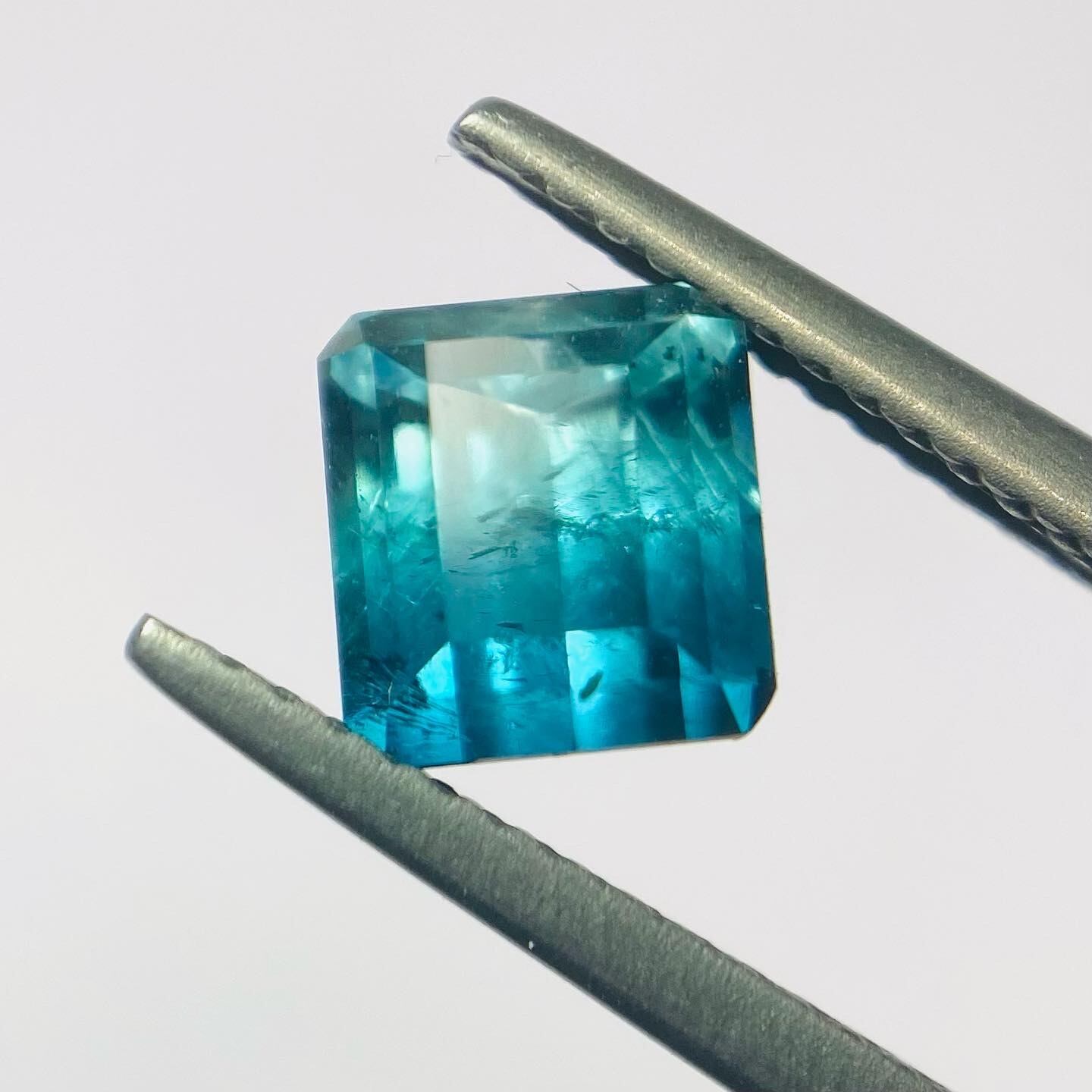 ハワイアンなバイカラートルマリン