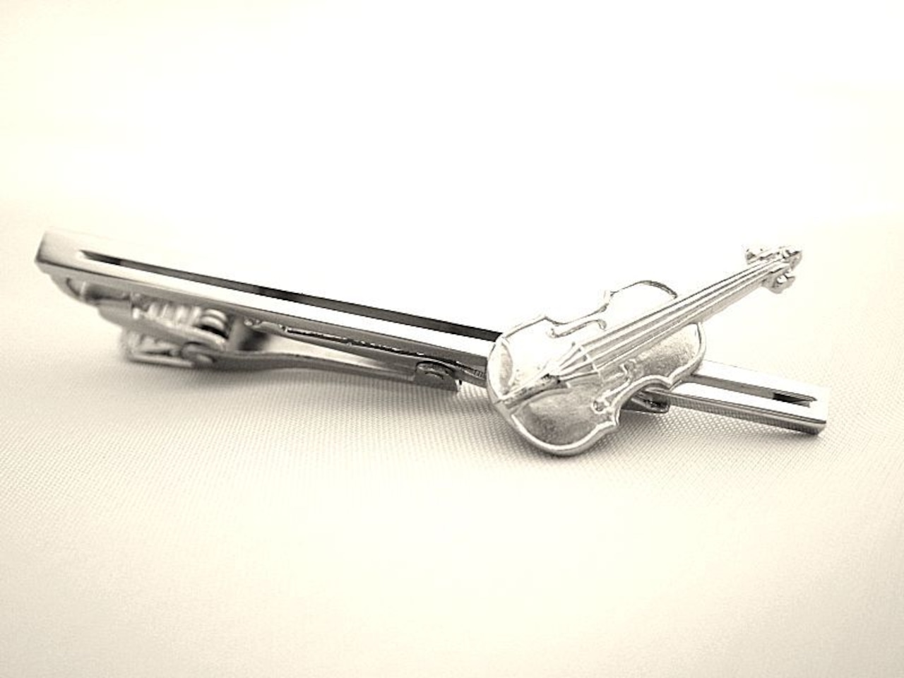 ネクタイピン バイオリン