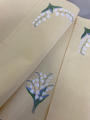 すずらん　ティーマット　イエロー地　ランチョンマット　2セット