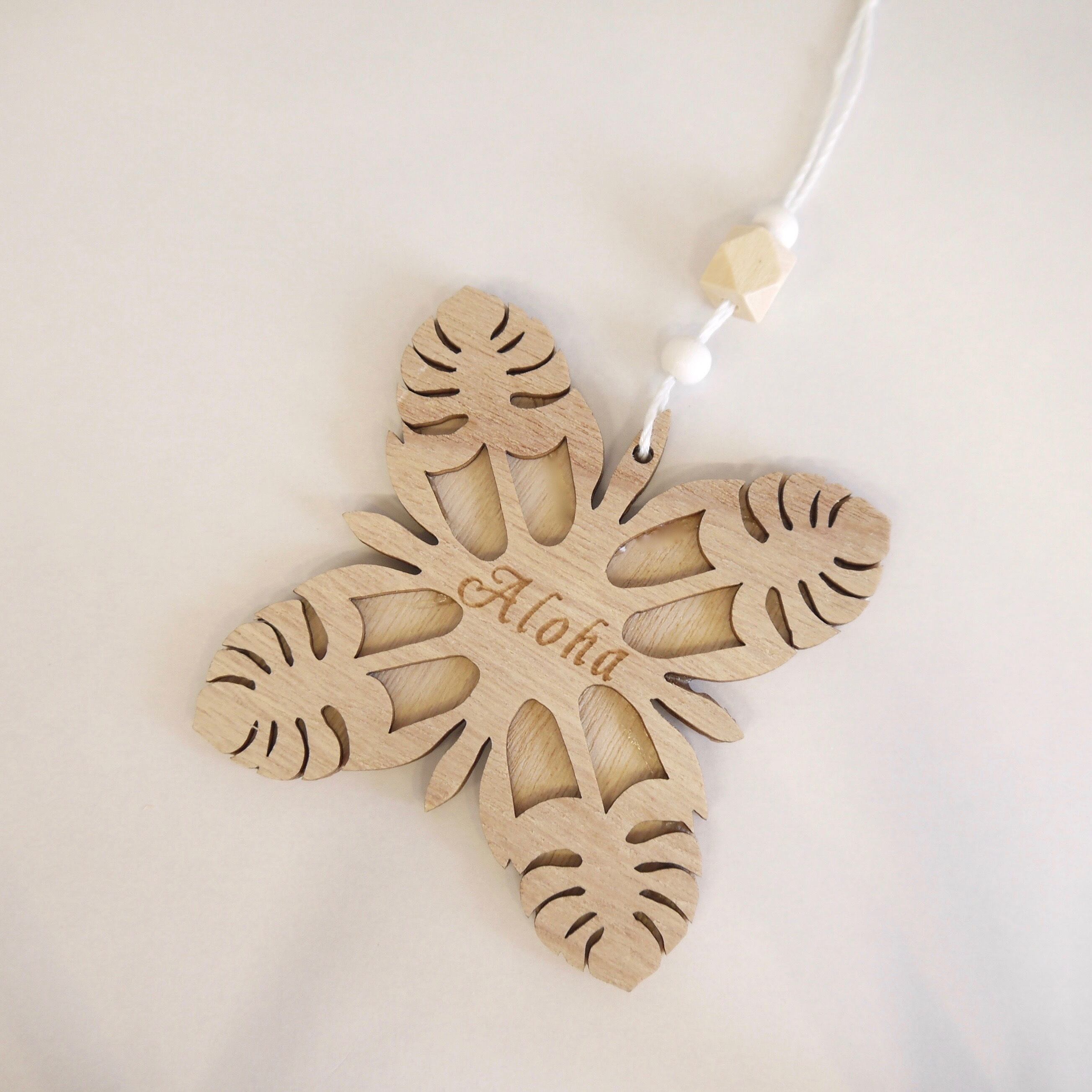 ★ハワイアン雑貨★ハワイアンクリスマス/Mele Kalikimaka/メレカリキマカ/ハワイアンウッド オーナメント/ギフト/HAWAII<キルト>