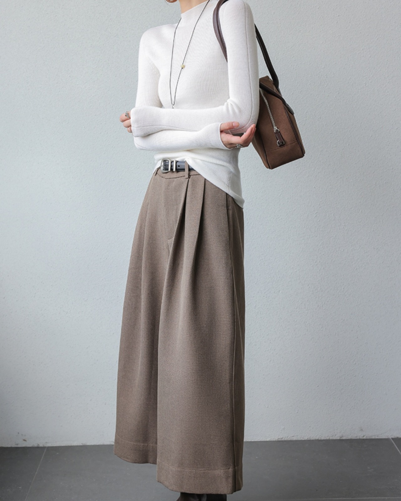 Half turtleneck slim knit Top　T20115