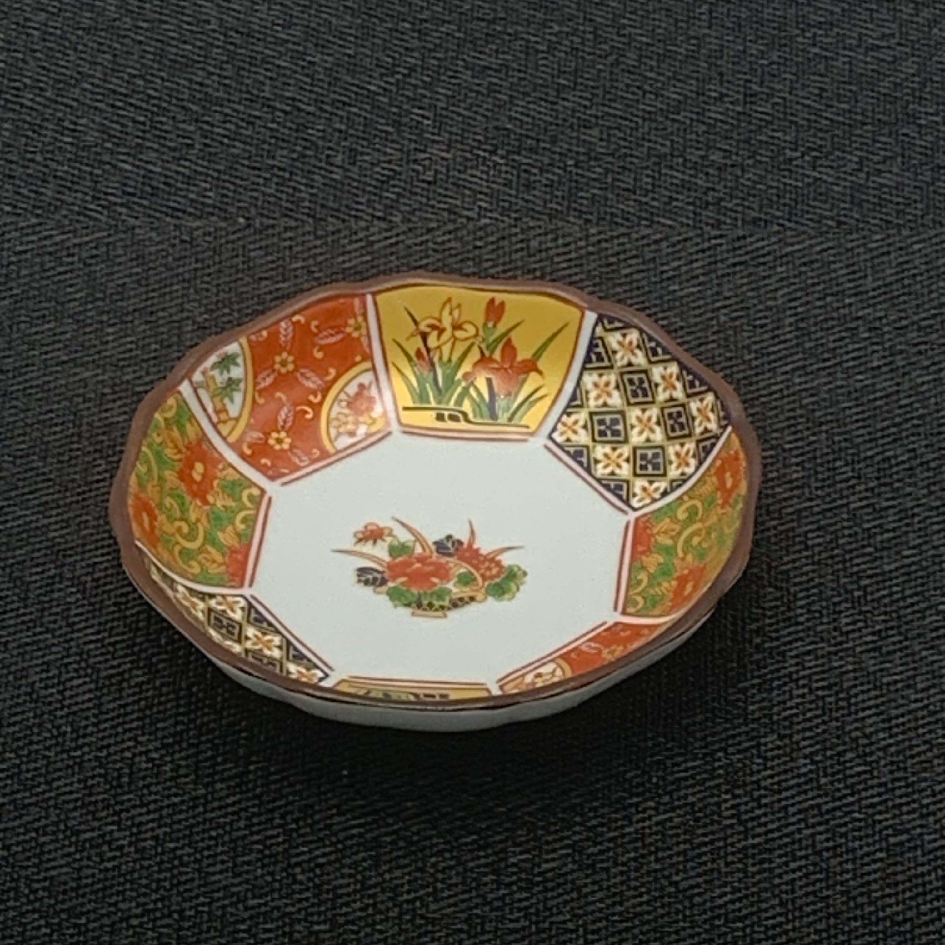 波佐見焼 古伊万里金彩皿 14cm | 有田焼ショップ まるとも陶磁器