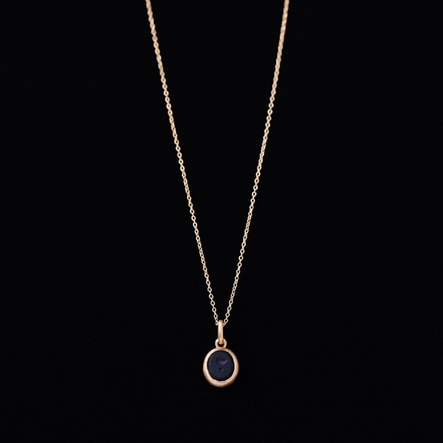 INTAGLIO GOLD NECKLACE ･ ONYX