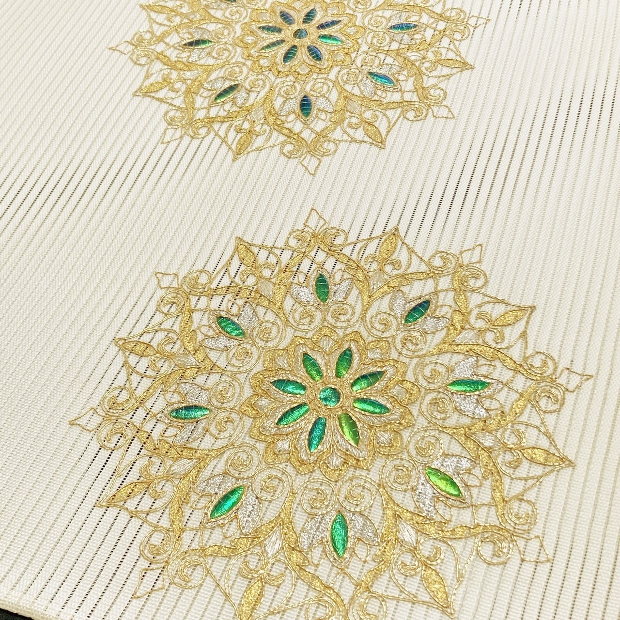 ♡未仕立て♡おめでたく華やかな刺繍袋帯/パステルラベンダー系カラー/正絹　袋帯