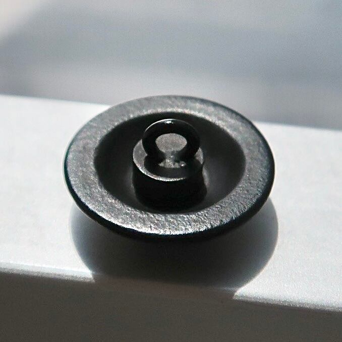 CHANEL ビンテージ　キュロット　ゴールドココマークボタン　38 ブラック 1105 CHANEL（ヴィンテージ シャネル） COCOマーク ボタン