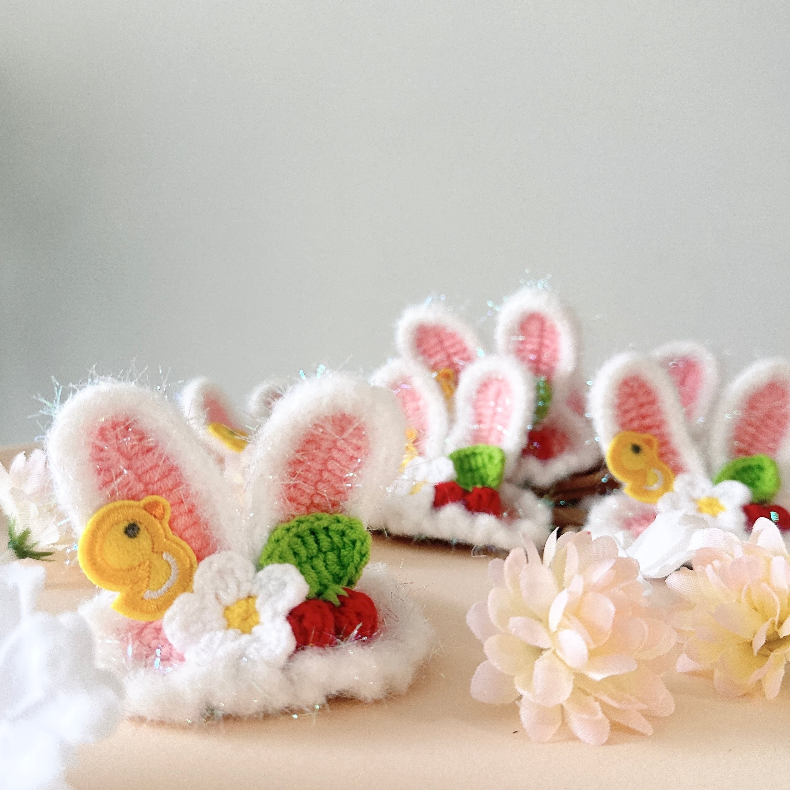 キラキラホワイトパールうさ耳ヘアバンド