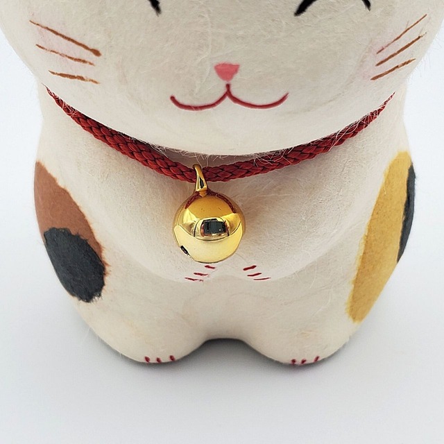 ちぎり和紙のほっこりおじぎ猫(三毛)