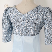 フラダンス 衣装 ワンピース ドレス ブルー系 花柄 サテン レース ハワイアン アロハ フラ ダンス レッスン 練習 光沢 高級感 華やか さわやか 上品 かわいい おしゃれ 大人っぽい 水色 白 黒 フレア パフスリーブ ブラック系 ホワイト系 エレガント スカート 美しい