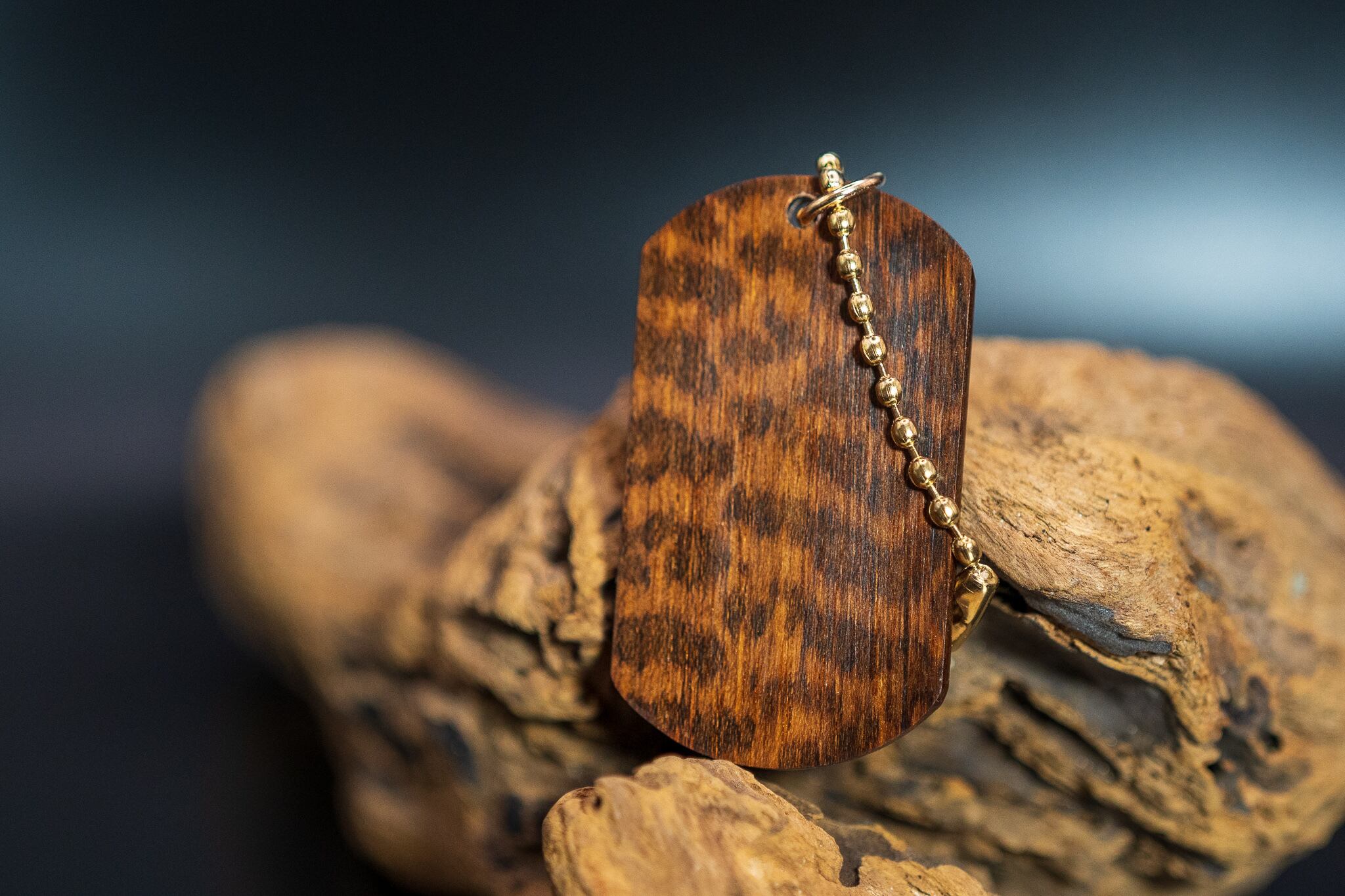 【 木のダイヤモンド 】スネークウッド ドッグタグ