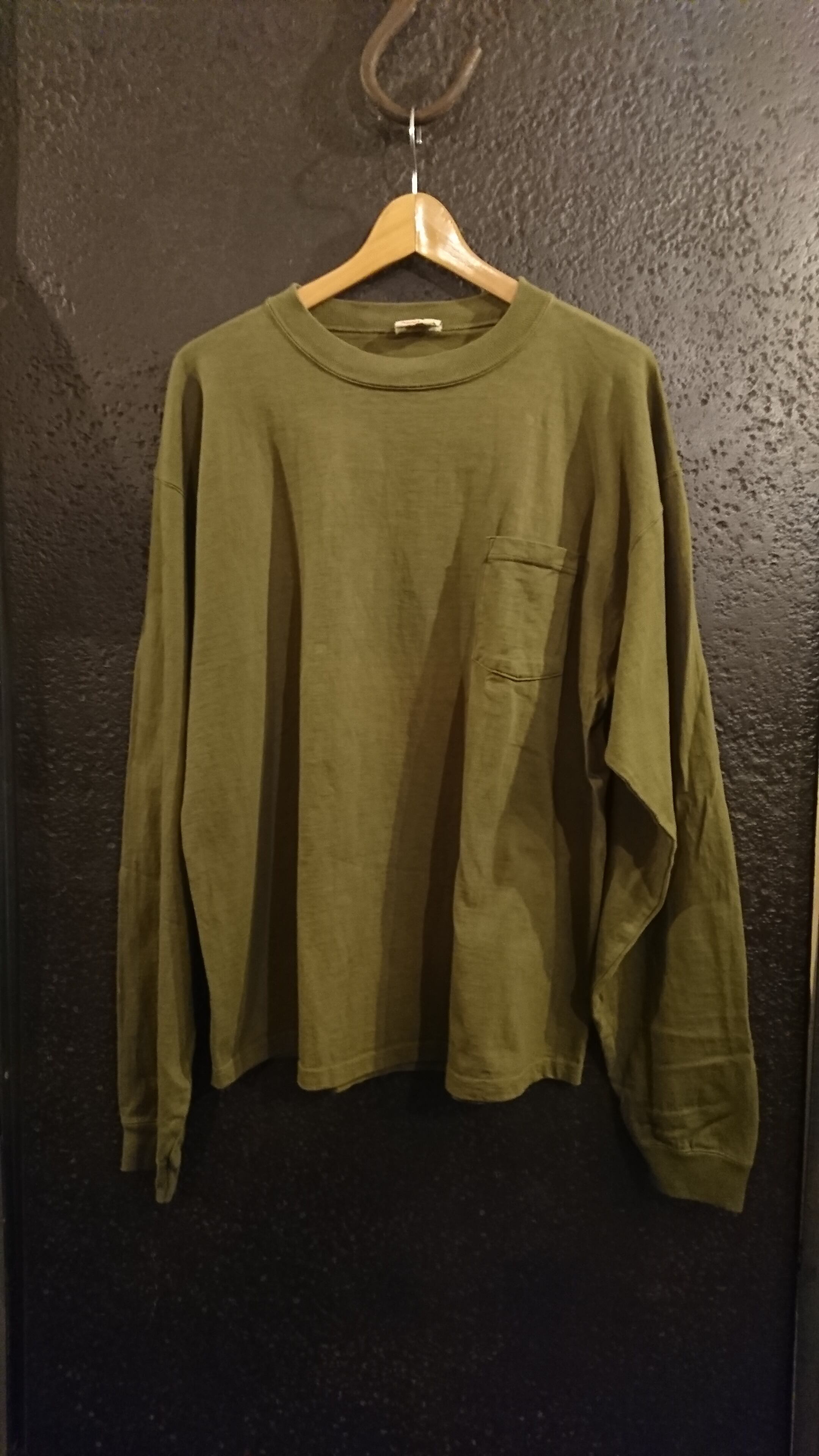 "GOOD WEAR L/S POCKET TEE " Olive Color