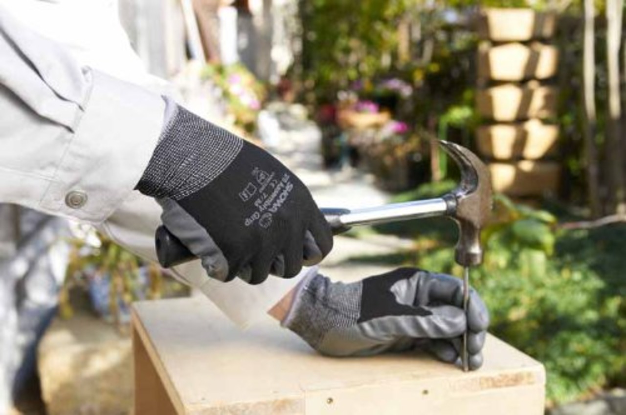 ショーワグローブ 【3双パック・ニトリル背抜き手袋】No.370 組立グリップ ブラック Mサイズ