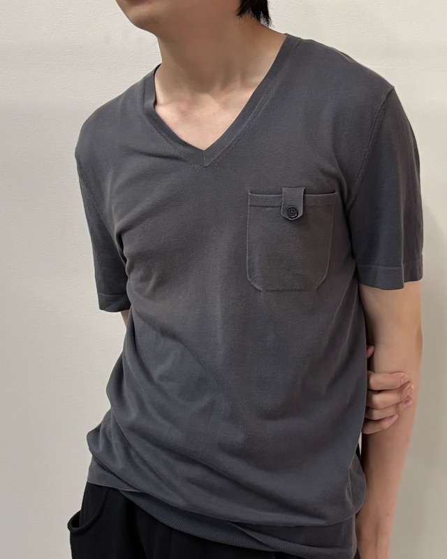 【HERMES】v neck basic T-shirt