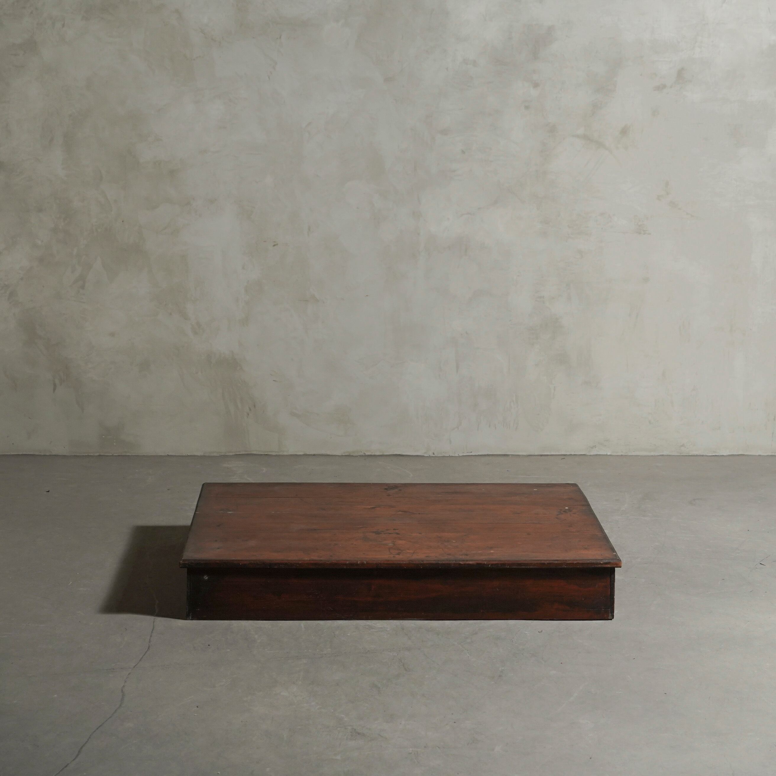 ステージ/ベルギーアンティーク/ディスプレイ台/パイン材/商品のディスプレイに/空間装飾/スタジオ