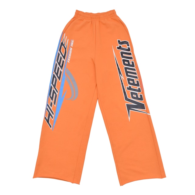 【VETEMENTS】HI-SPEED WIDE SWEATPANTS（NEON ORANGE）