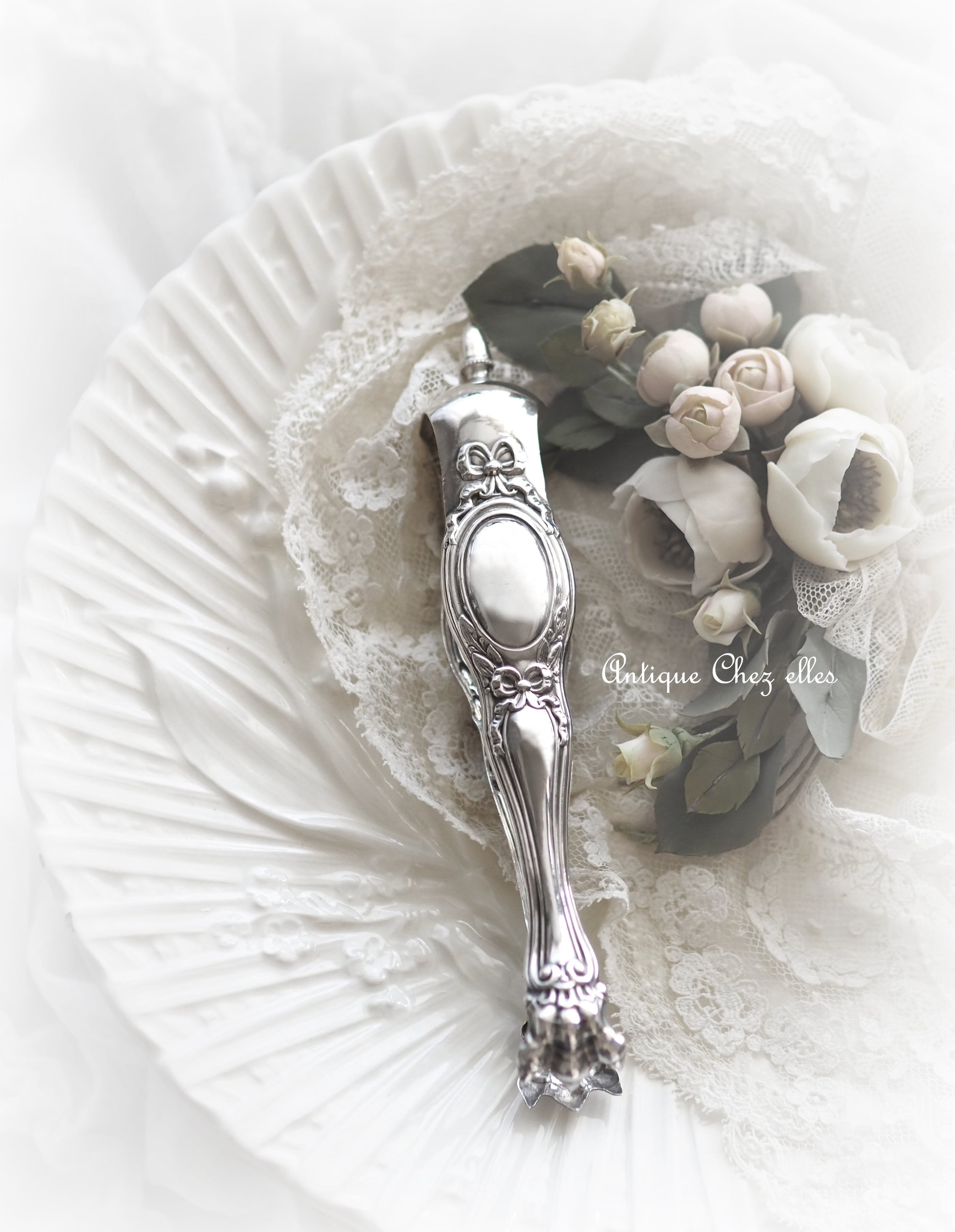 純銀製 リボンモチーフのトング