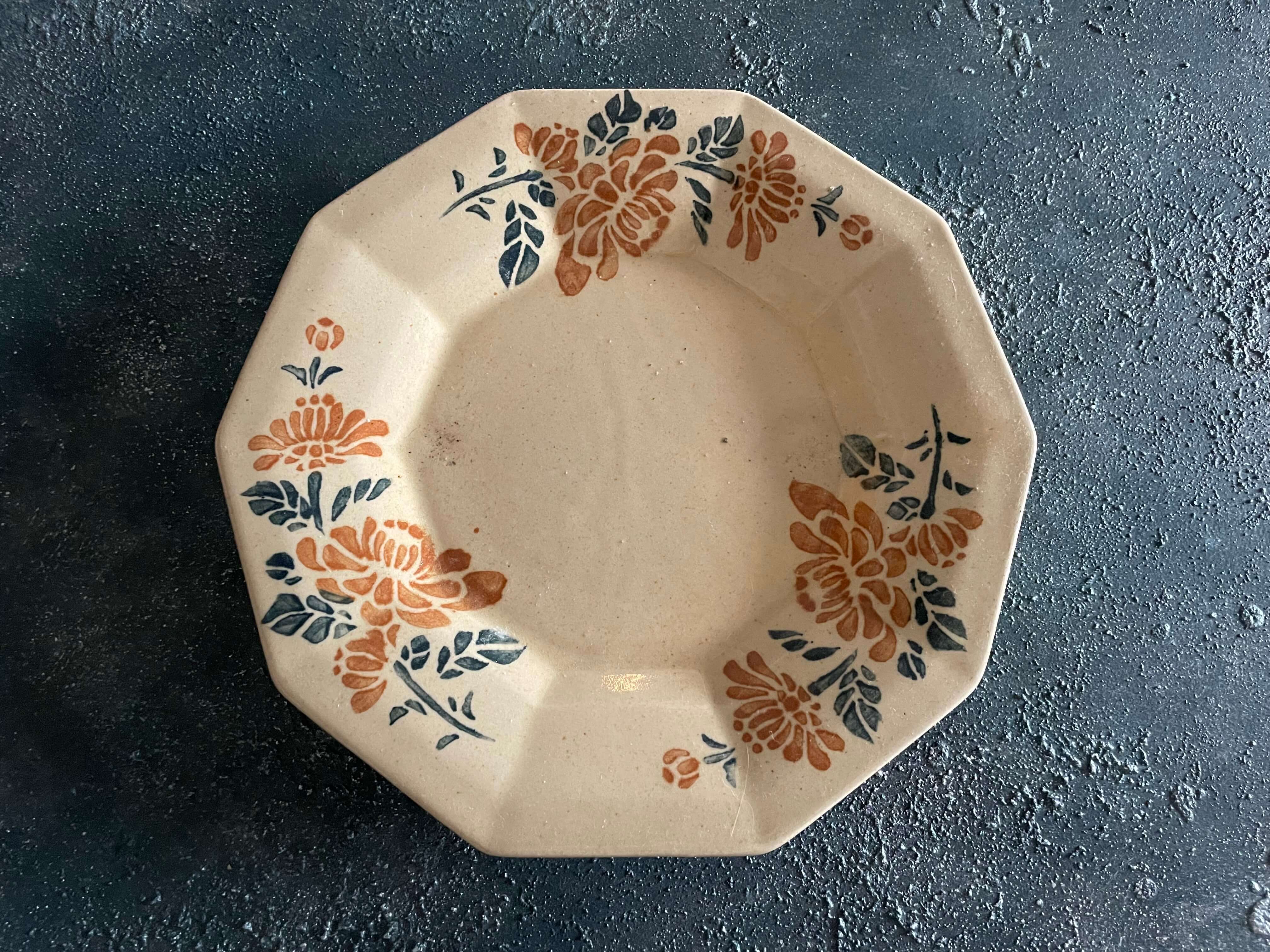 十角皿／8.5寸（2512em-14）