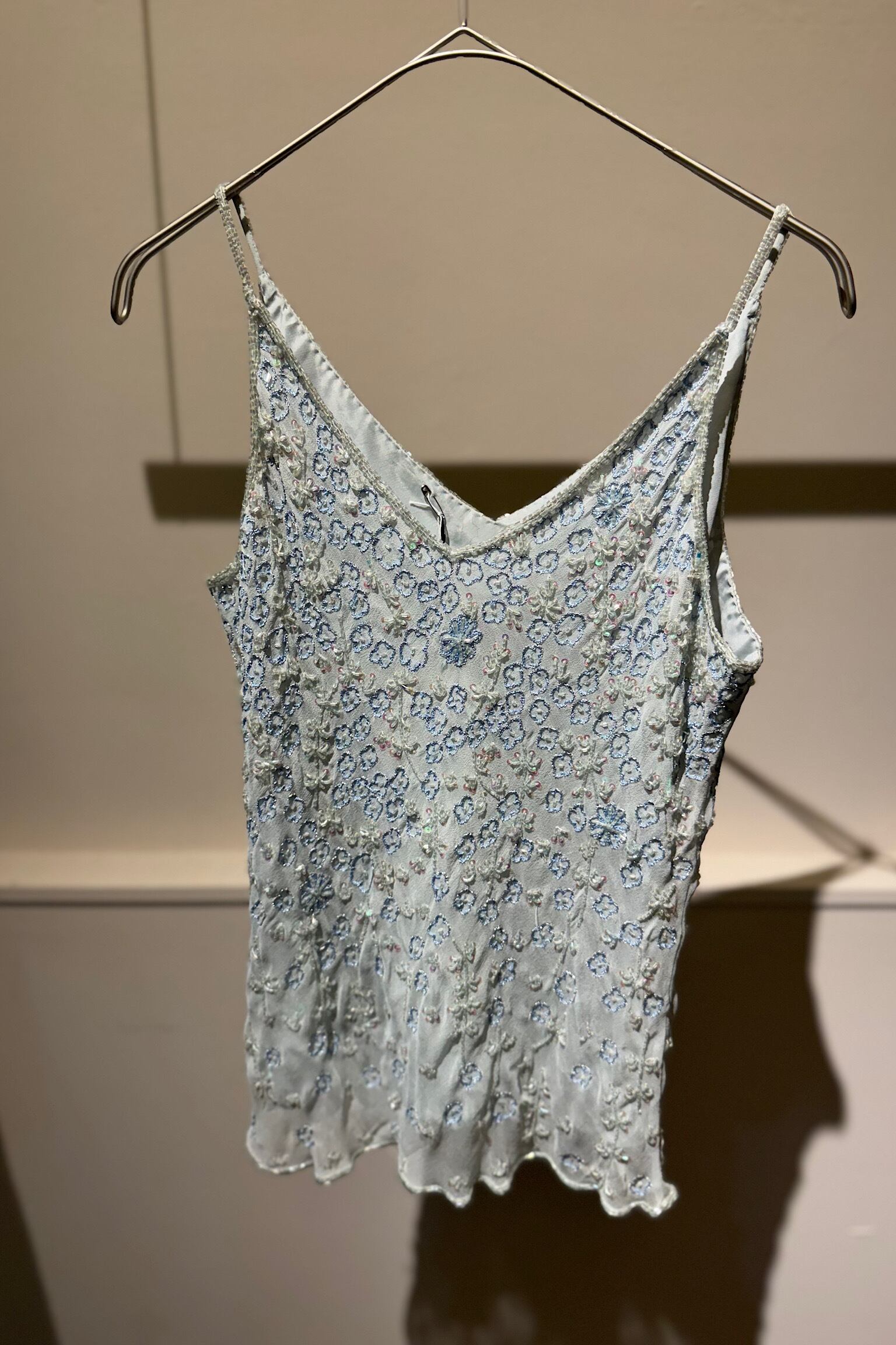 【送料無料】European beads silk camisole