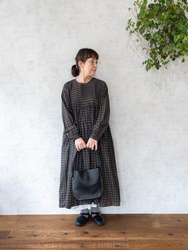 [maison de soil] コットンボイル花柄プリントクルーネックドレス