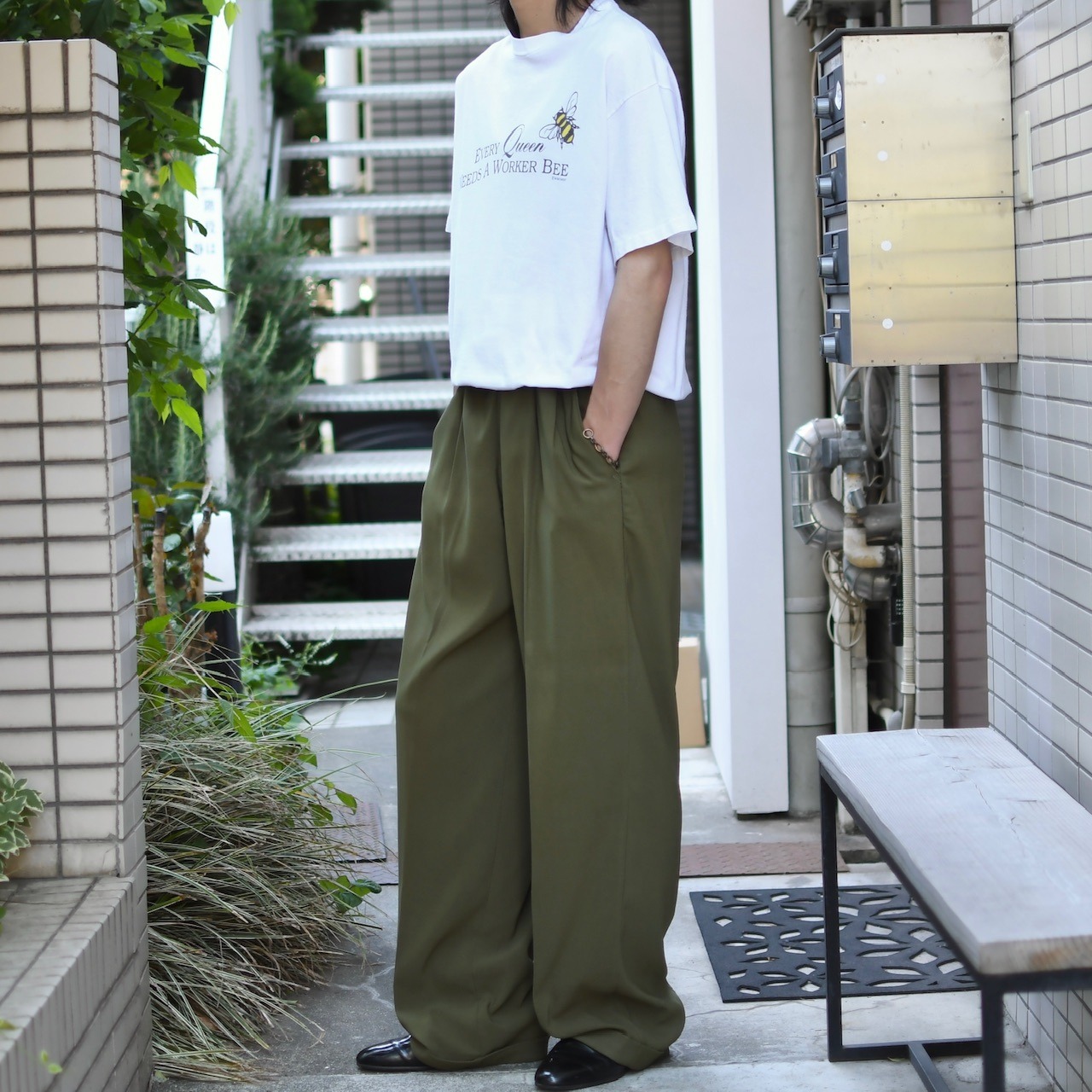 NEW・GEN  drape silhouette wide 2tuck slacks khaki