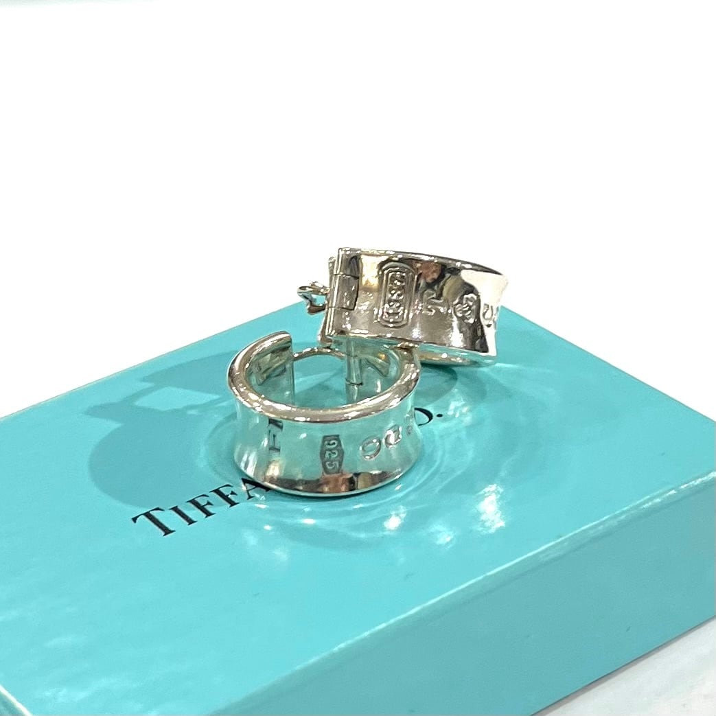 希少【TIFFANY&CO.】【ピアス】2635 T&CO SV925／1997刻印／重厚感ある