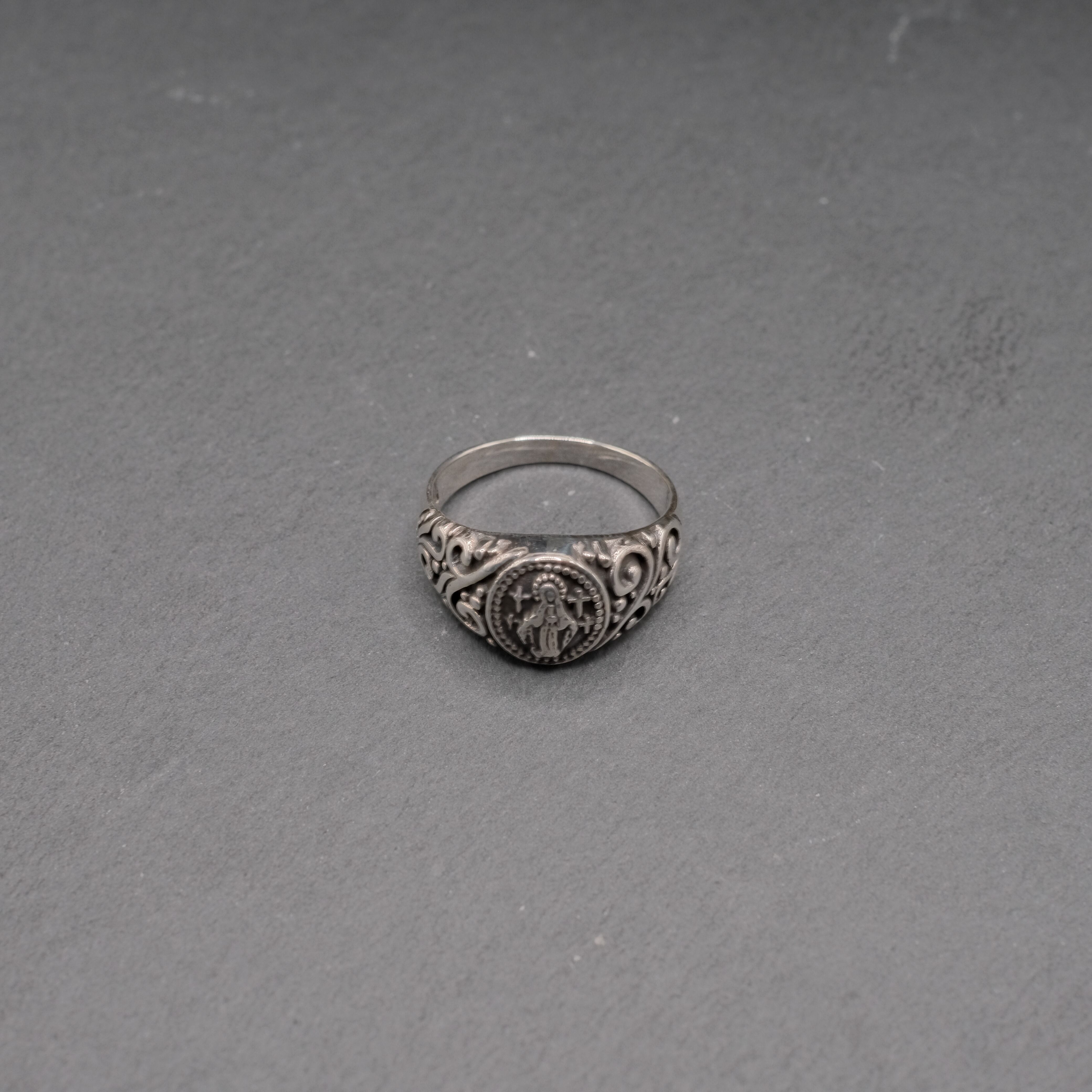 シルバー925 Silver 唐草マリアデザインリング/軽研磨仕上げ/18号