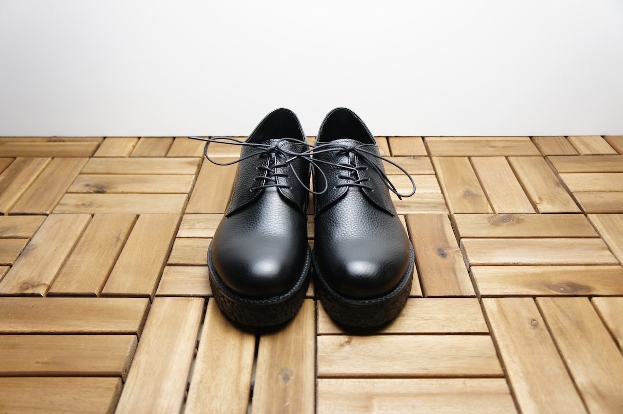 PLAIN TOE BLUCHER with KILTIE TONGUE (MUDGUARD)