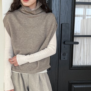 high-neck knit vest J00141