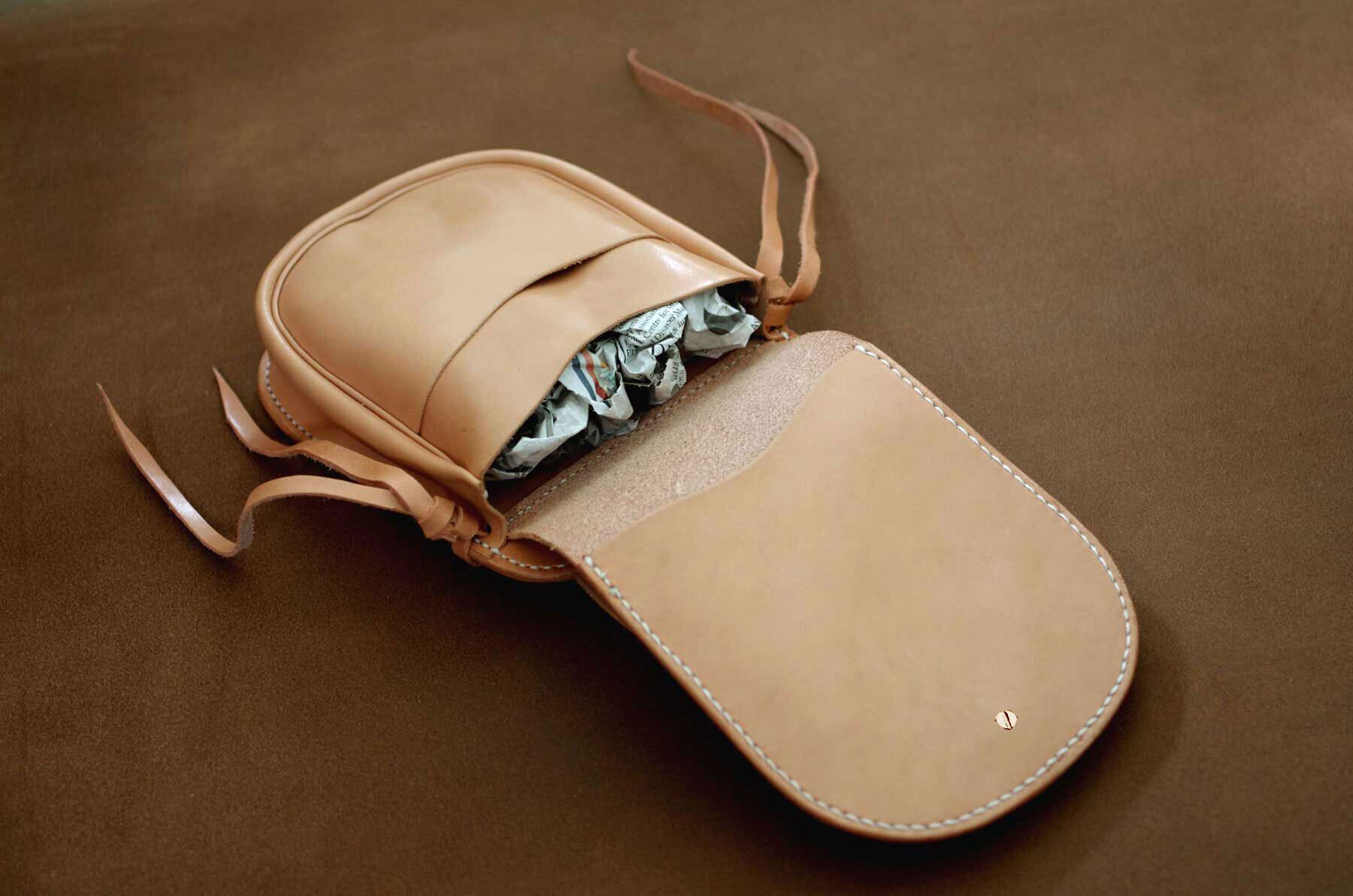受注製作】本革サドルレザーのメディスンバッグ | Babylonica Leather 