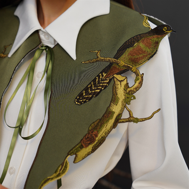 【Camoooni】鳥モチーフ付け襟　10359