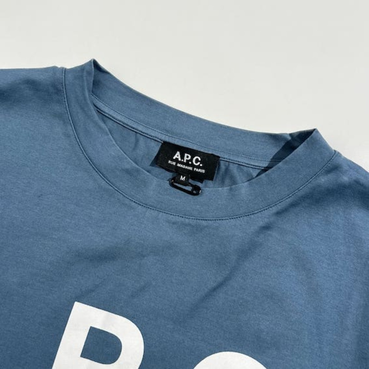 A.P.C. アーペーセー RUE MADAME PARIS ロゴプリント 半袖  Tシャツ M /ブルーグレー系 メンズ
