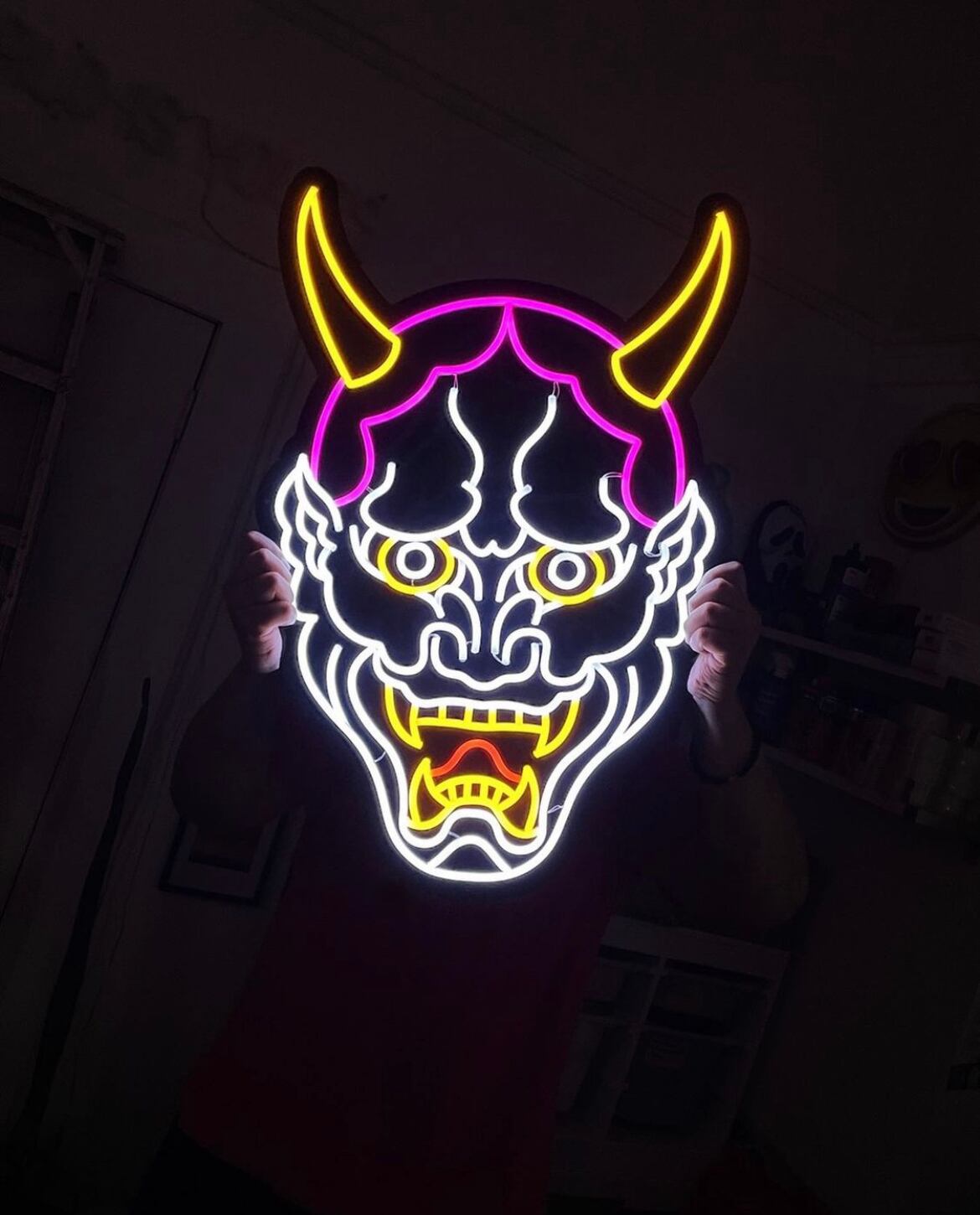 LEDネオン 般若 | LEDネオン看板のオーダーメイド | Pipon (ピポン