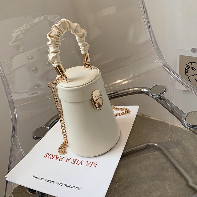 チェーンスモールバッグメスバッグ2020夏新しい流行のワンショルダーメッセンジャーバッグネットセレブワイルド香港スタイルのハンドバッグ 手作りハンドバック9852523256