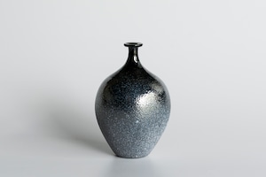 decorative vase no.4 / qualia-glassworks