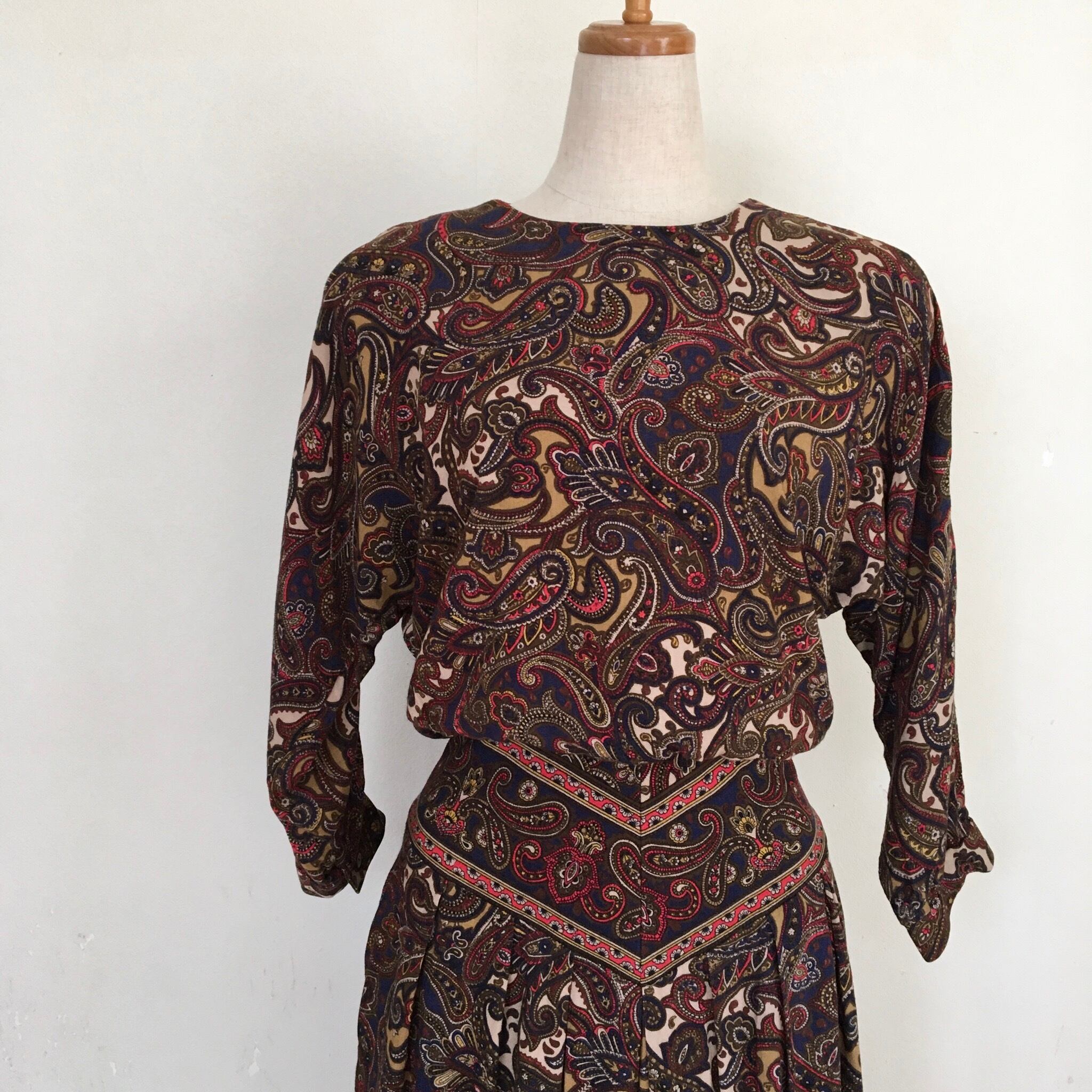 80s Paisley pattern dress