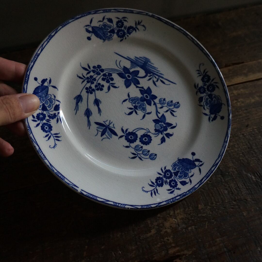 古いベルギーの陶器皿