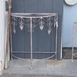 フラワースタンド　ハーフサークルL　狭いところにも置ける台