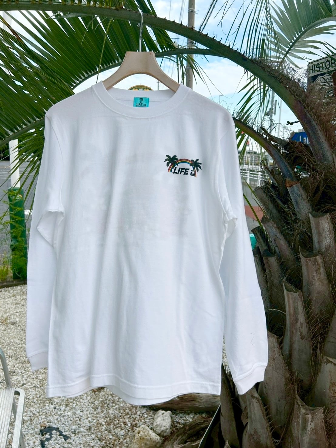 LIFE is × TAMOコラボ フルカラーロンT ￥9,900(￥10,890)