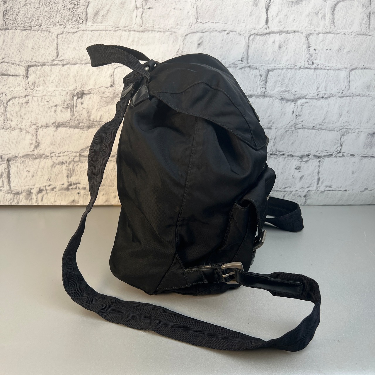 【最終処分SALE】PRADA プラダ  三角ロゴ ナイロン バックパック・リュック ブラック A-8699