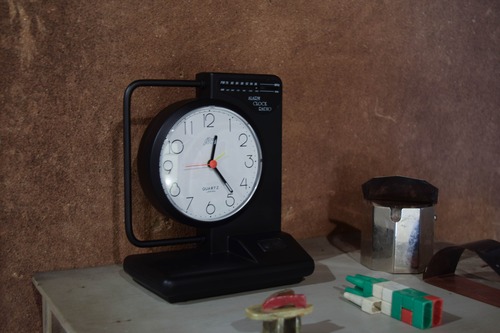 ラジオ付き時計