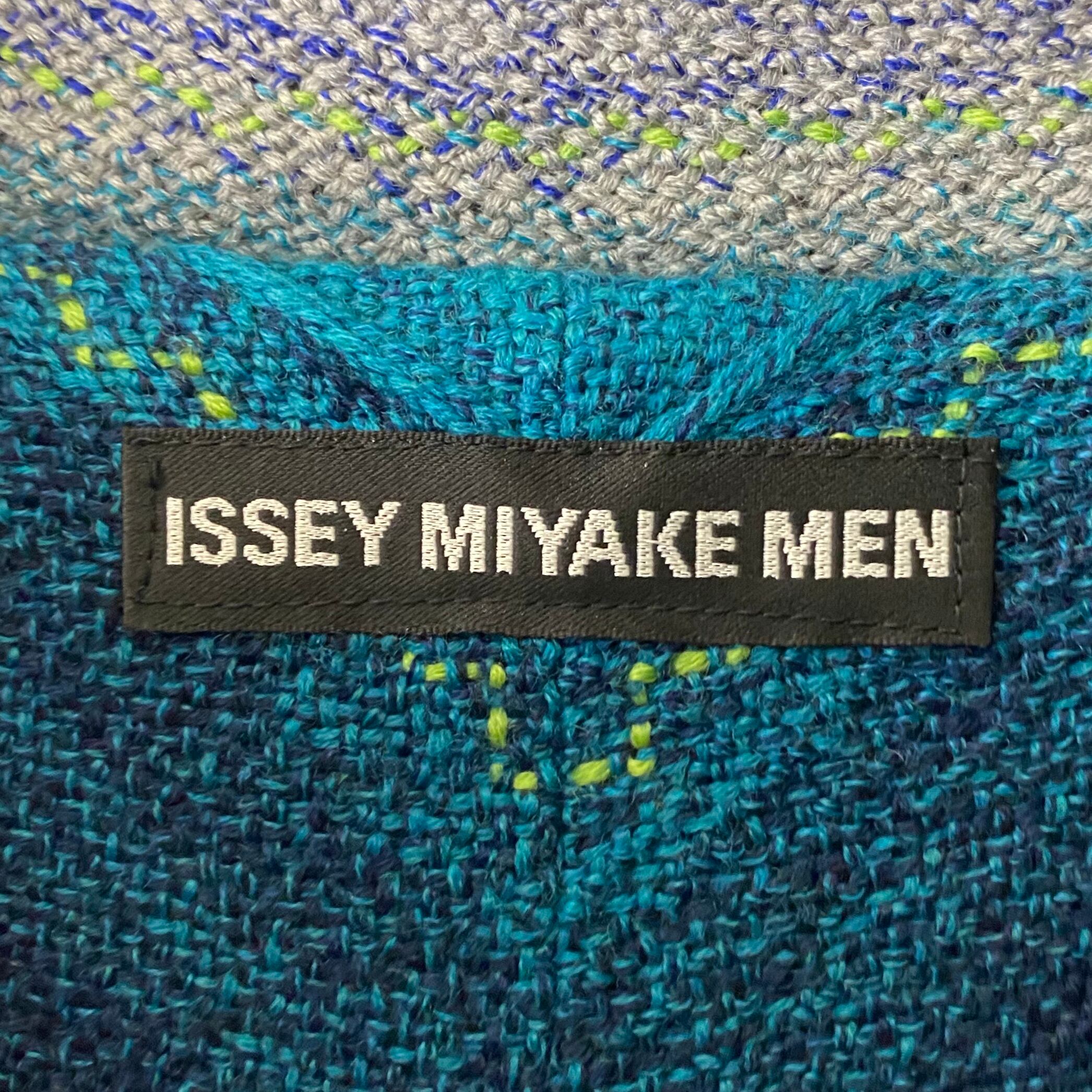 ISSEY MIYAKE MEN stripe pattern knit jacket | NOIR ONLINE