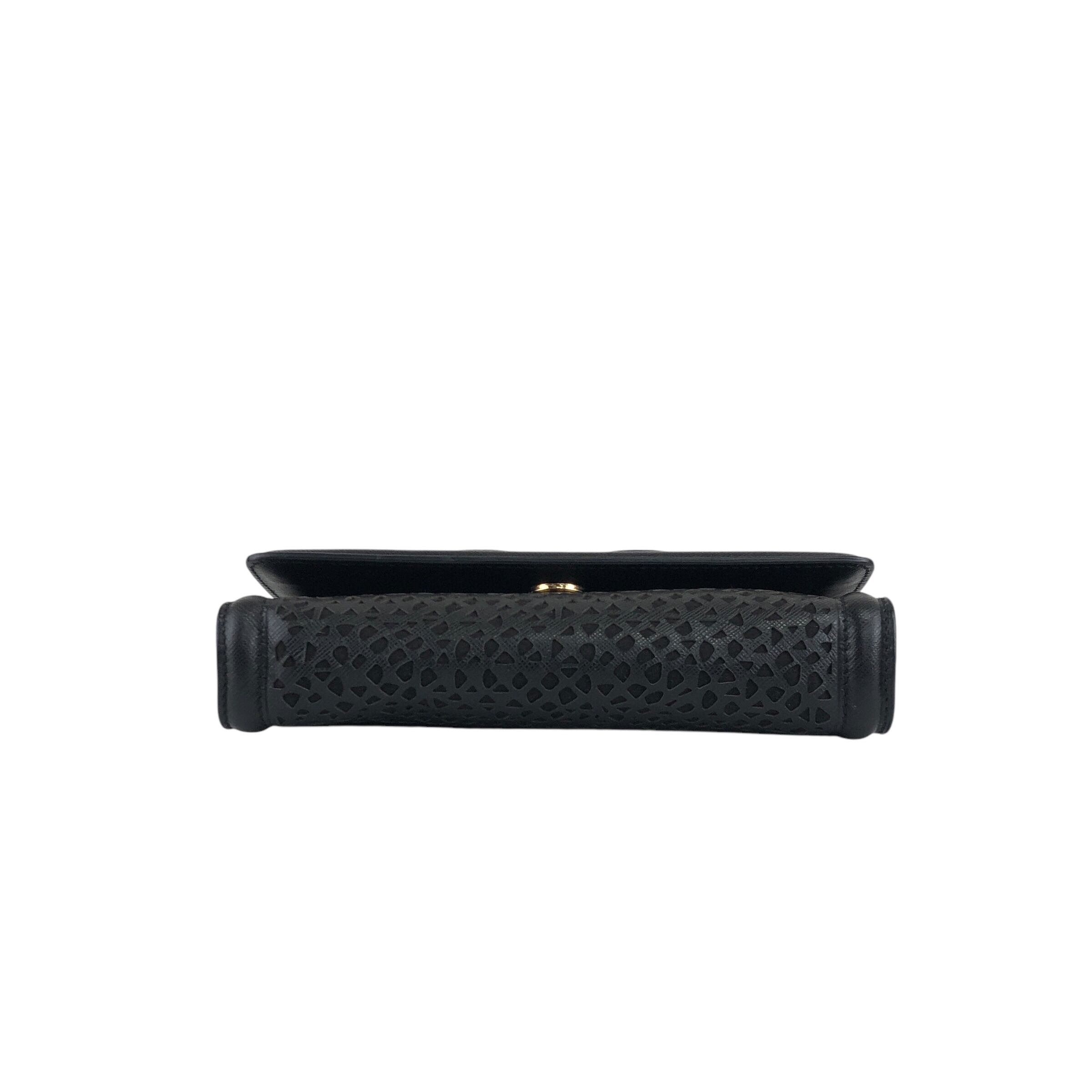 Salvatore Ferragamo サルヴァトーレ フェラガモ ヴァラリボン