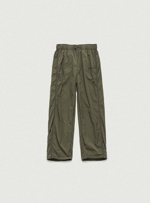 [The Barnnet] Khaki Cloudy Wind Set-Up Pants 正規品 韓国ブランド 韓国通販 韓国代行 韓国ファッション ザ バーネット ザバーネット 日本 店舗