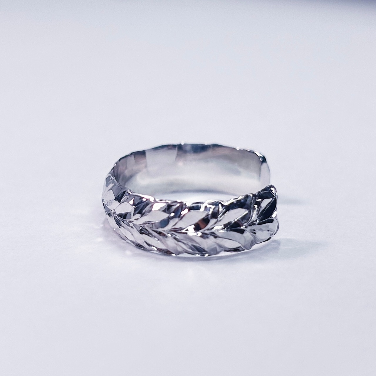 Hawaiian Ring - Maile-